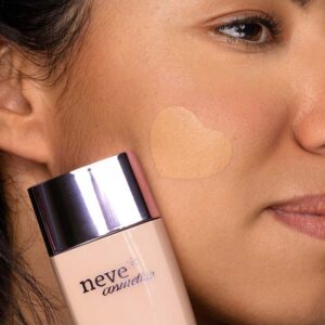 Fondotinta Cream to Serum Medium Warm - Neve Cosmetics