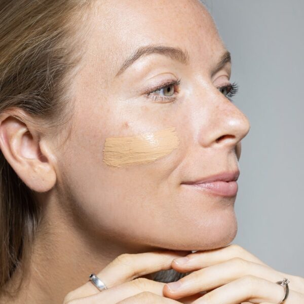 BB Cream "100 Amber Stones" - Uoga Uoga - immagine 2