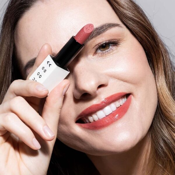 Nourishing sheer Lipstik 615 Charmberry - Uoga Uoga - immagine 3