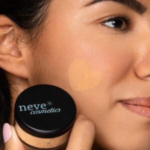 Fondotinta minerale High Coverage Medium Warm - Neve Cosmetics