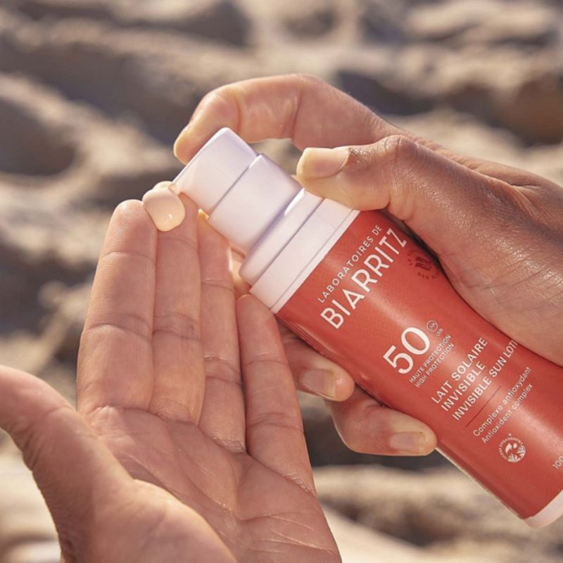 Latte Solare Satinato Viso e Corpo SPF50 - Laboratoires de Biarritz - immagine 2
